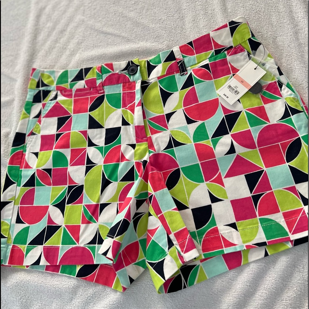 NWT Crown & Ivy multi print shorts size 10